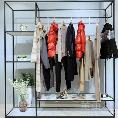 河南品牌女装折扣店加盟 解析卡拉贝斯服装尾货批发如何助力创业成功
